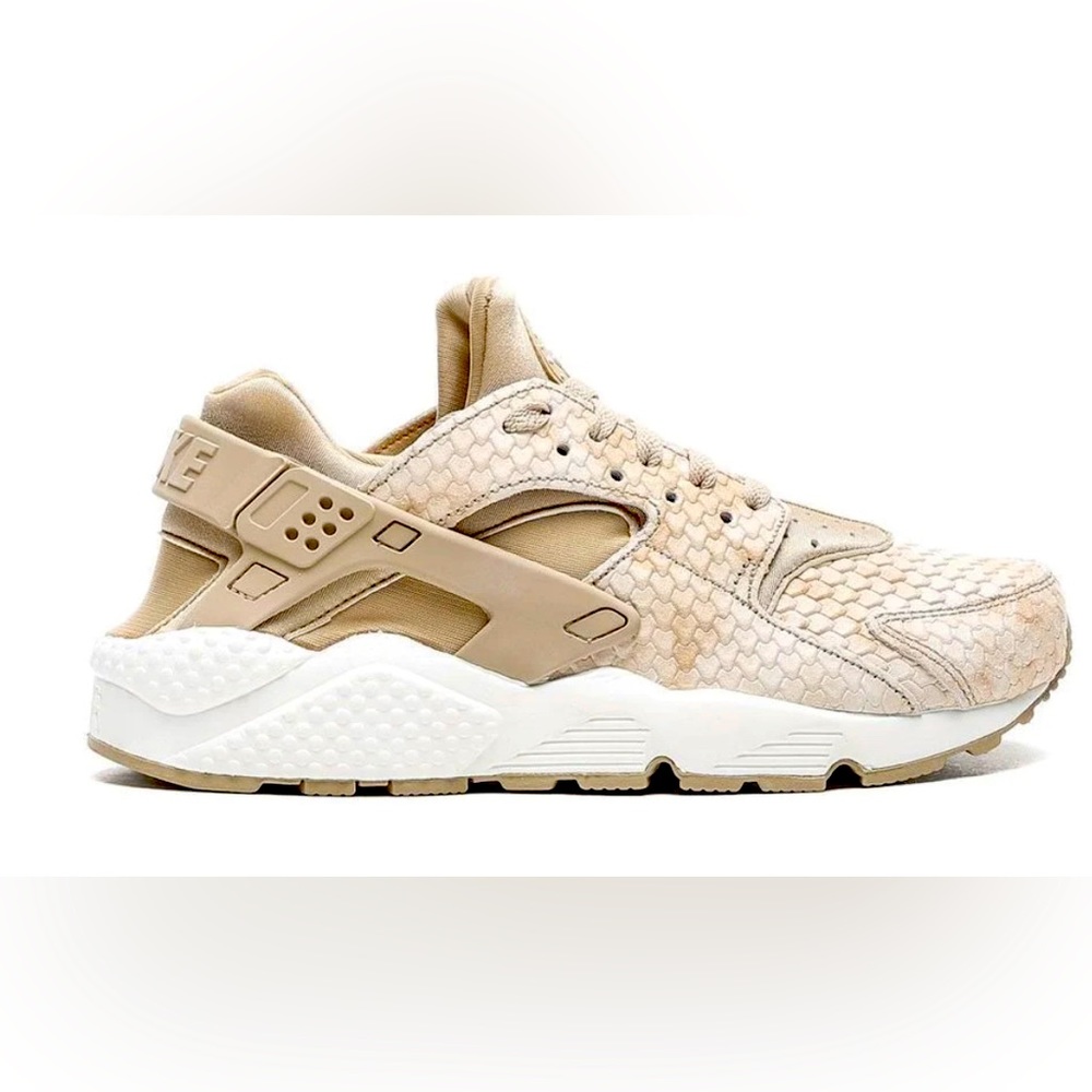 “Nike Air Huarache Run Premium “Linen Snakeskin”